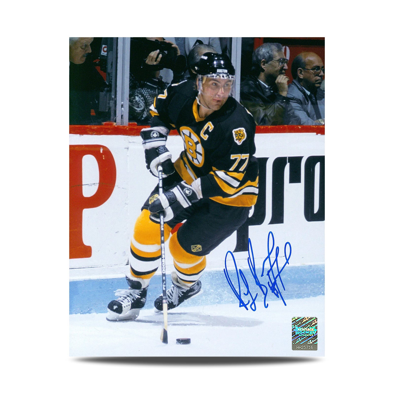 Fotografía de acción de 8 x 10 firmada por Ray Bourque de los Boston Bruins