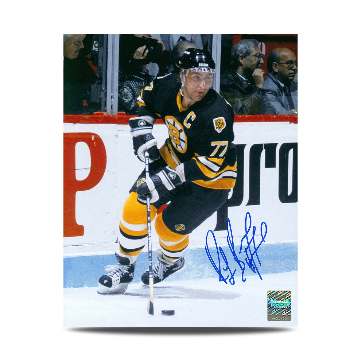 Fotografía de acción de 8 x 10 firmada por Ray Bourque de los Boston Bruins