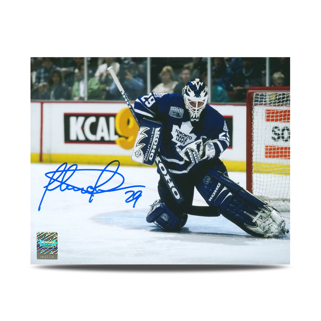 Darryl Sittler a signé la photo du capitaine des Maple Leafs de Toronto 8 x 10