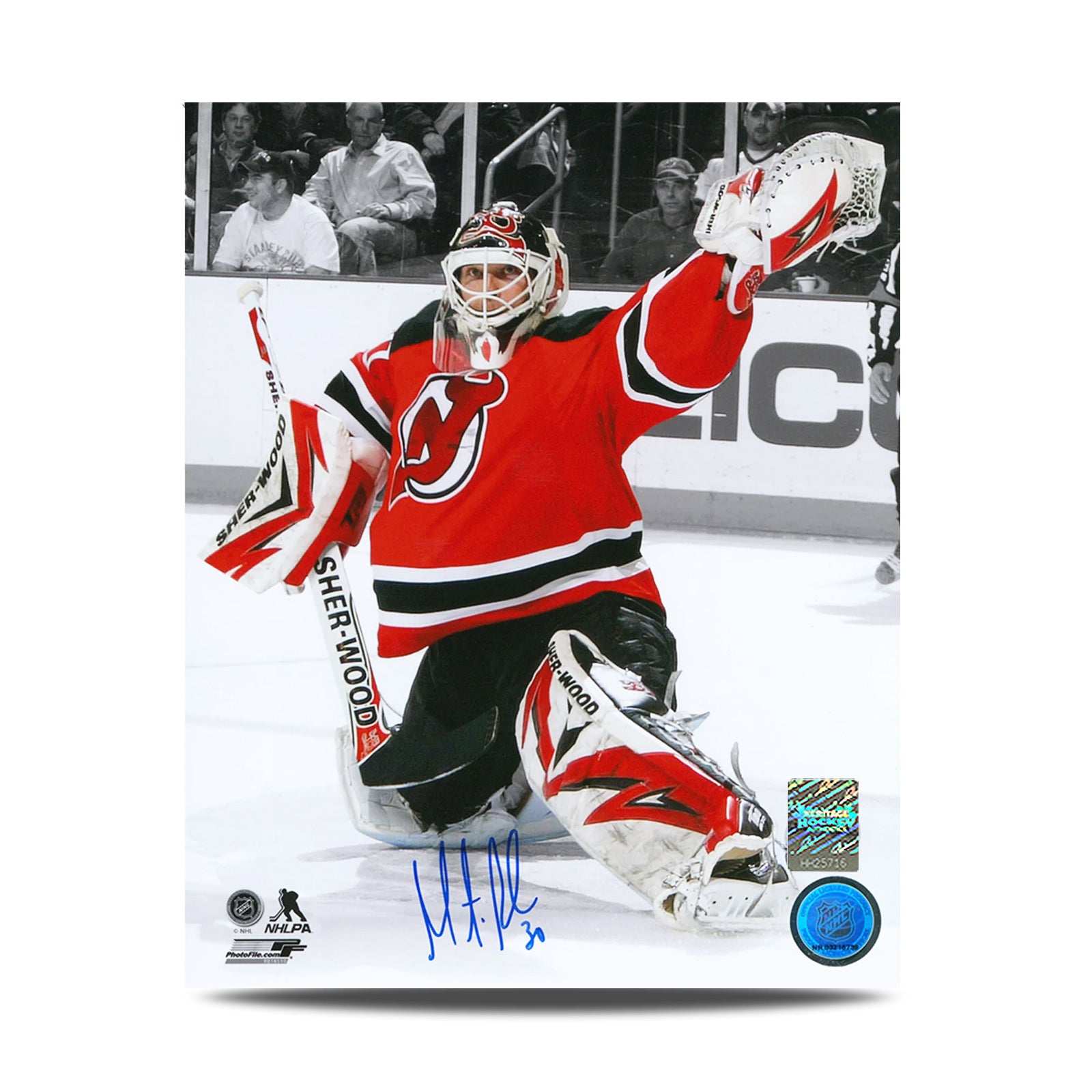 Photo 8 x 10 signée par Martin Brodeur du gardien de but des Devils du New Jersey