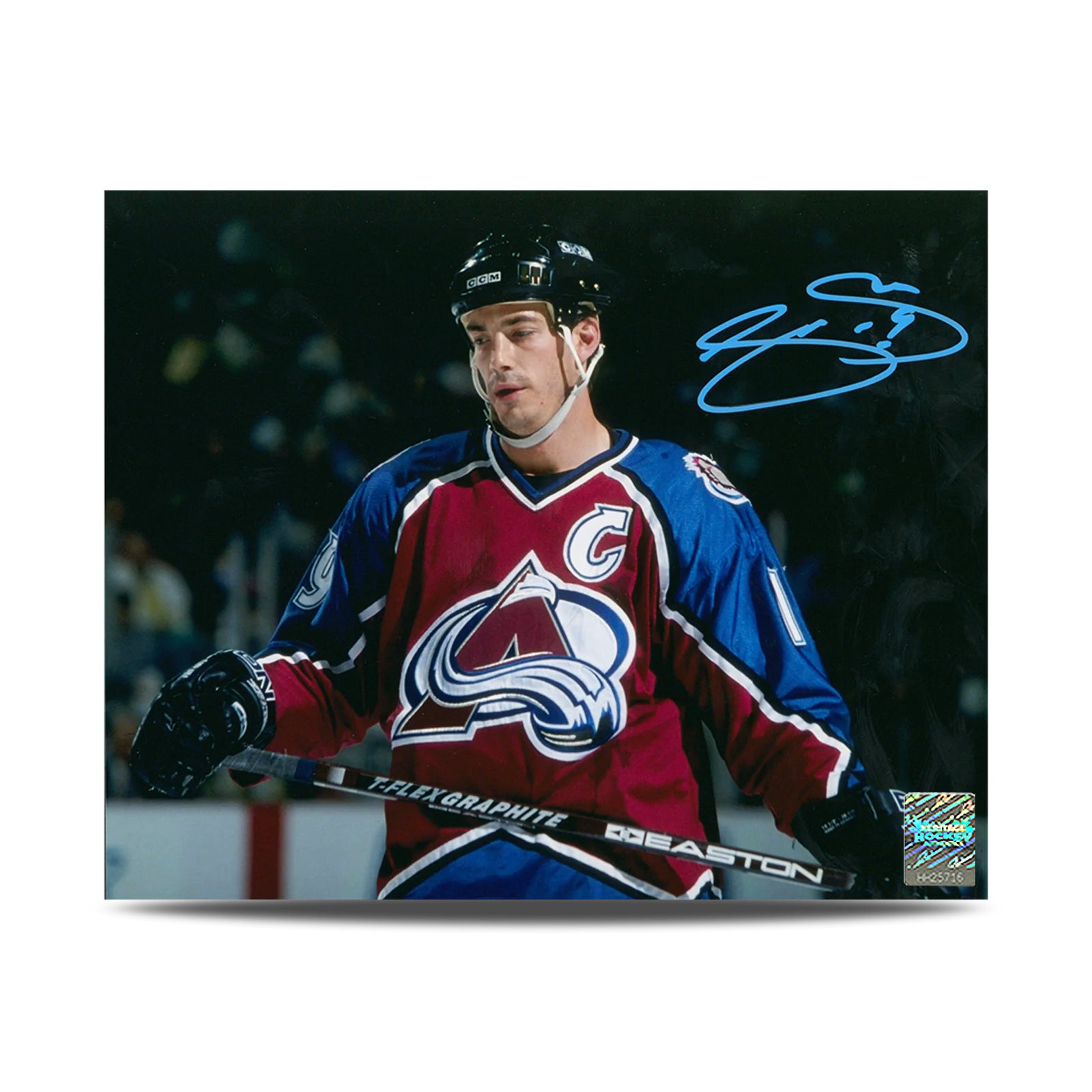 Joe Sakic firmó una fotografía de Colorado Avalanche Intensity de 8 x 10 pulgadas