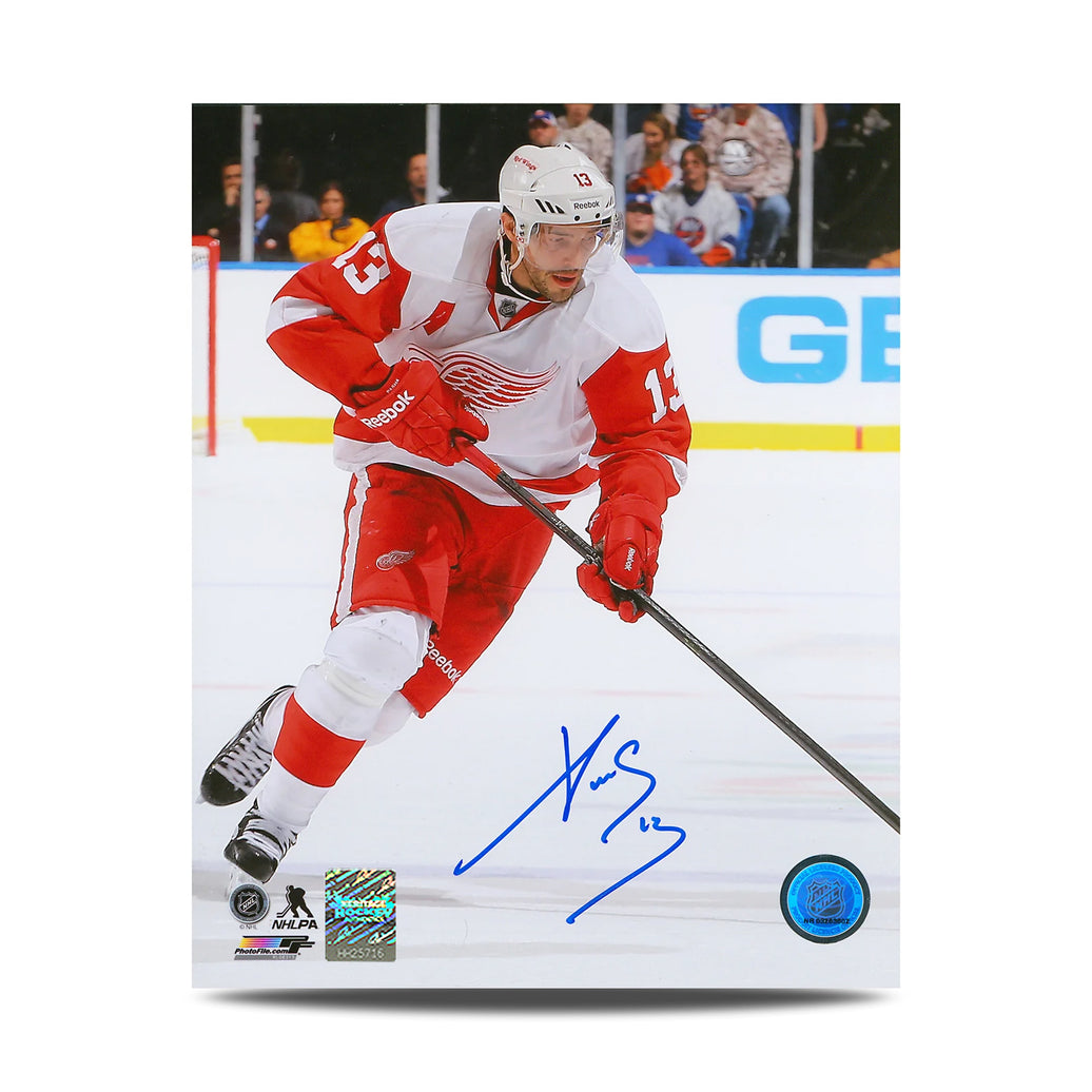Pavel Datsyuk firmó una foto de 8 x 10 del jugador de los Detroit Red Wings