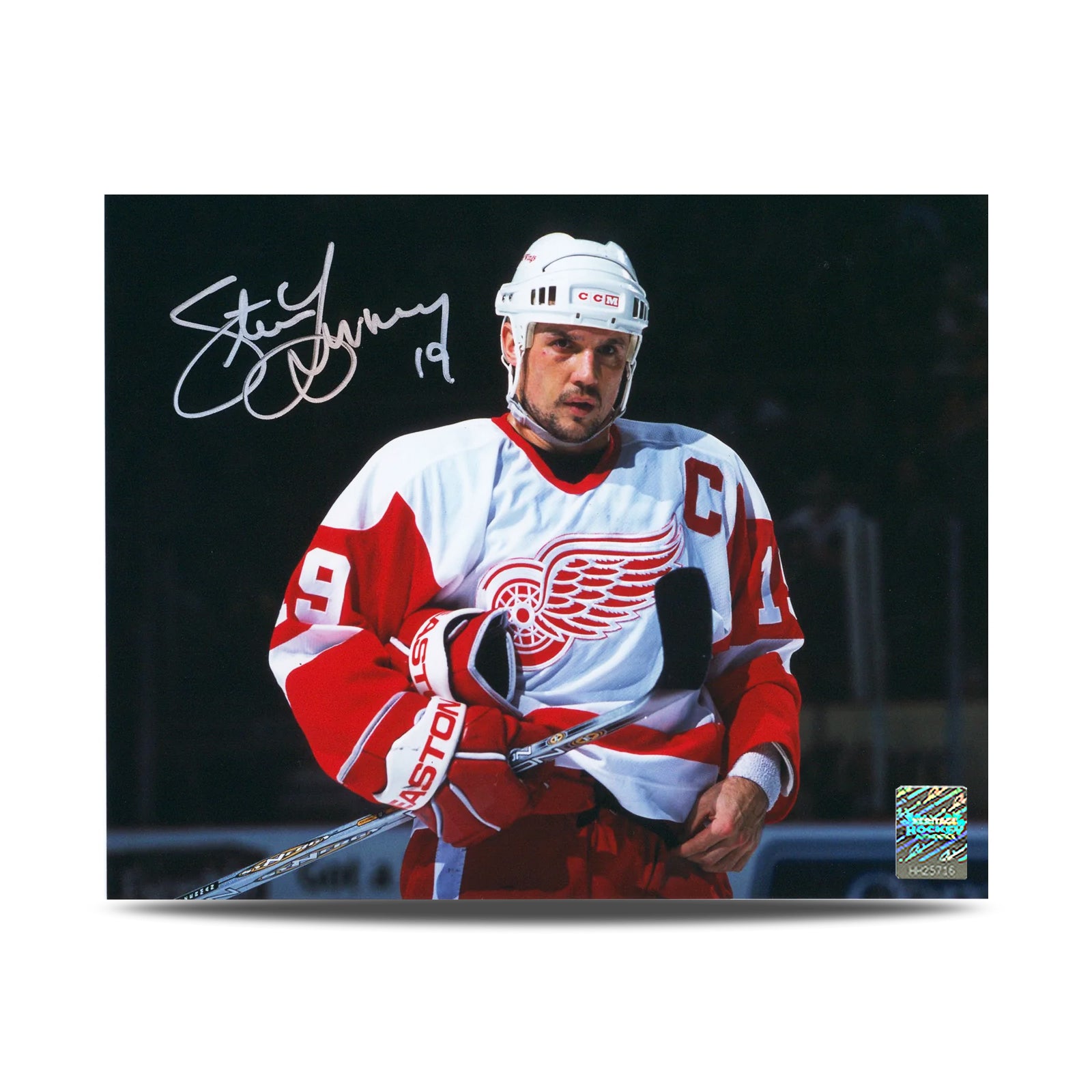 Steve Yzerman a signé la photo d'intensité des Red Wings de Détroit 8X10