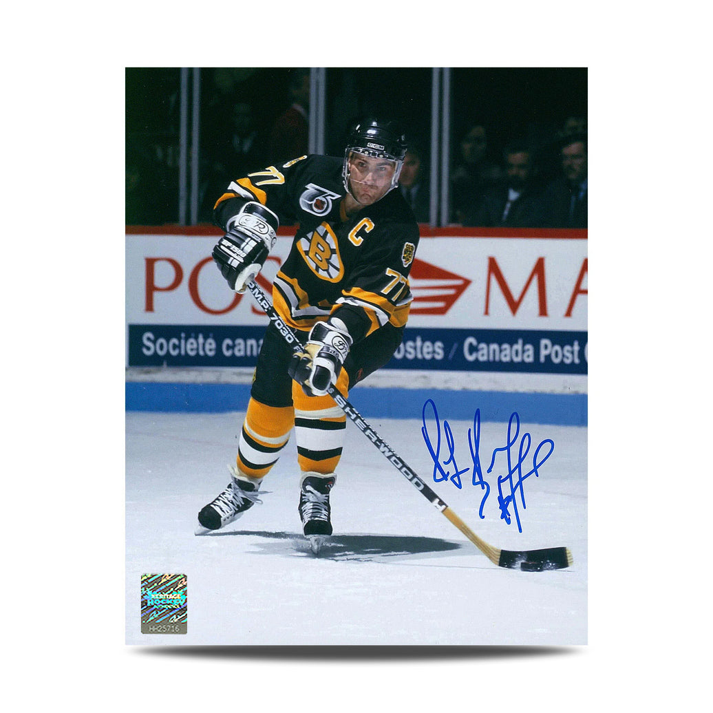 Fotografía aérea de 8 x 10 pulgadas firmada por Ray Bourque de los Boston Bruins