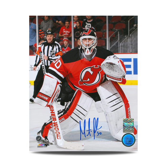Martin Brodeur firmó una foto de 8 x 10 con el mensaje "Enfoque en los New Jersey Devils"