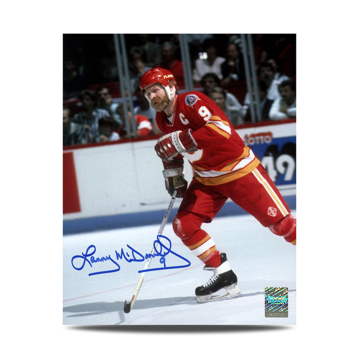 Foto de acción de 8 x 10 firmada por Jean Beliveau de los Montreal Canadiens