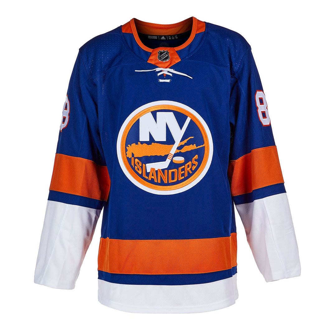 Mike Bossy a signé le maillot des Islanders de New York