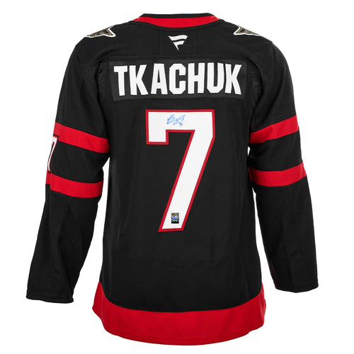 Brady Tkachuk firmó la camiseta Adidas Pro de los Senadores de Ottawa