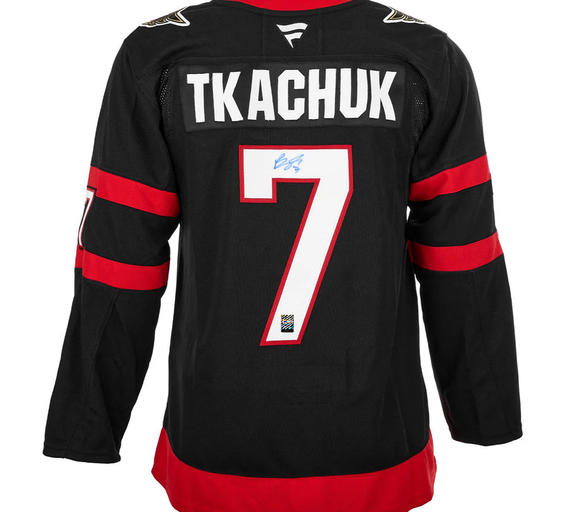 Brady Tkachuk firmó la camiseta Adidas Pro de los Senadores de Ottawa