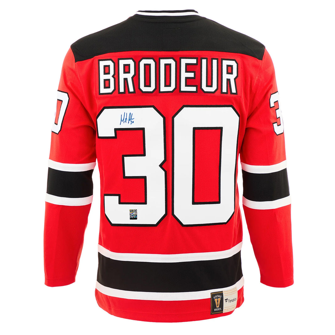 Martin Brodeur a signé le maillot CCM des Devils du New Jersey