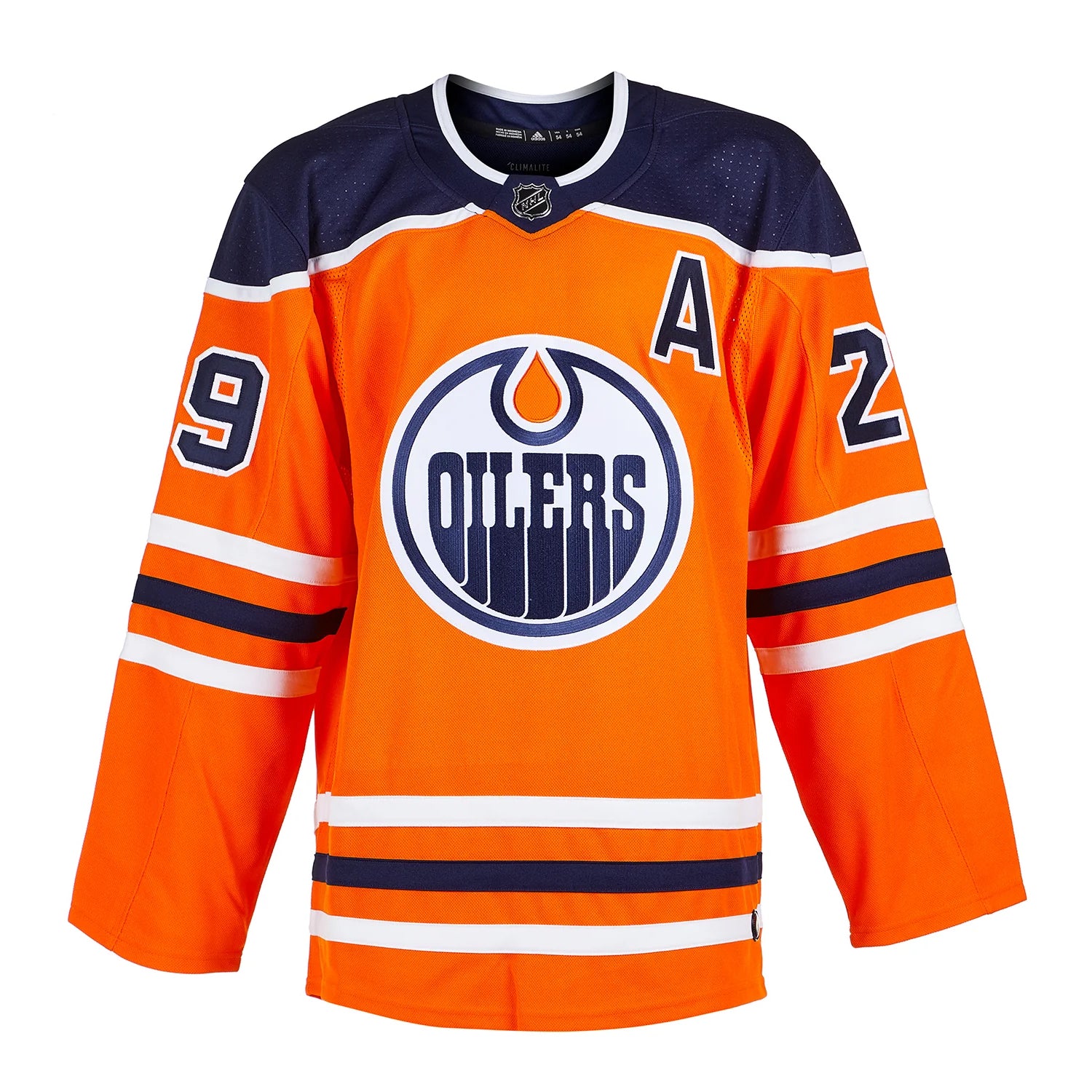 Connor McDavid a signé le maillot Pro Domicile Adidas des Oilers d'Edmonton