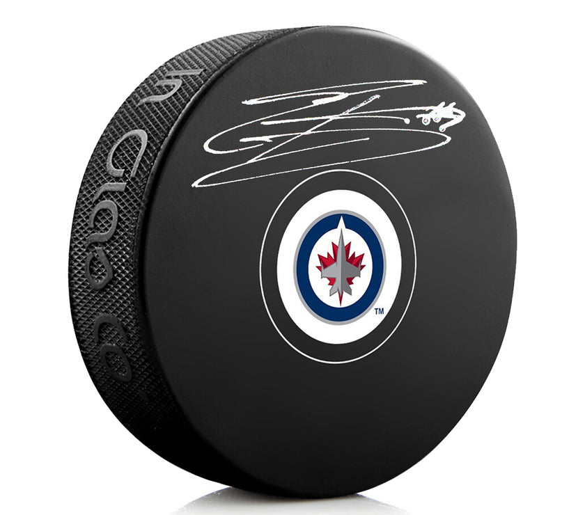 Rondelle signée par Evander Kane des Jets de Winnipeg