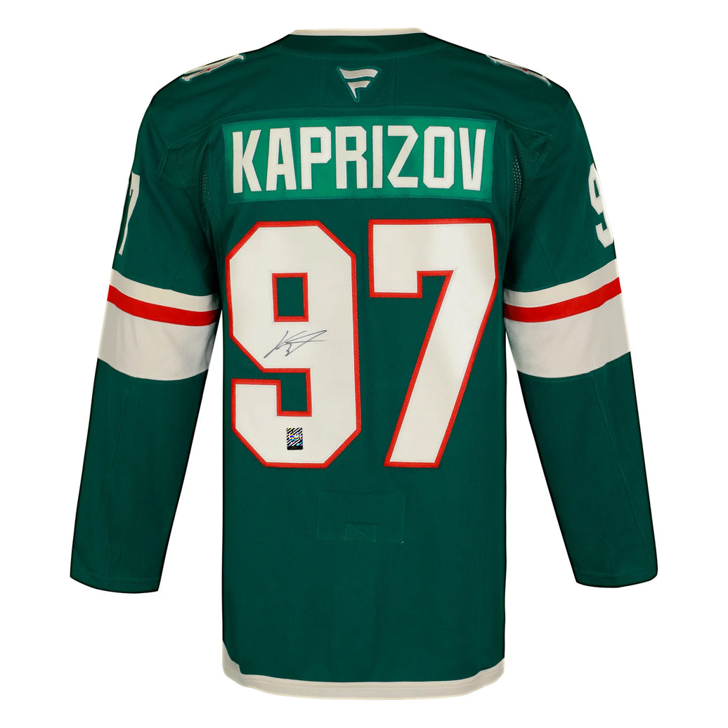 Kirill Kaprizov a signé le maillot Pro Adidas du Wild du Minnesota