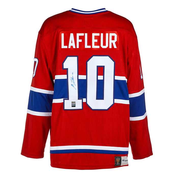 Guy Lafleur a signé un maillot vintage des Canadiens de Montréal