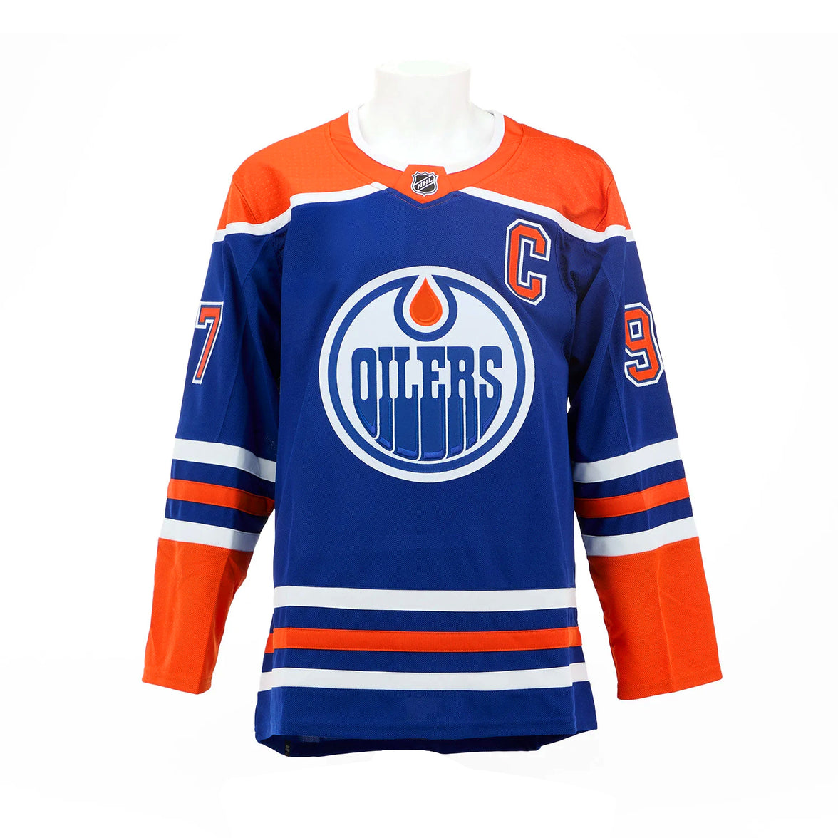 Connor McDavid a signé le maillot Pro Domicile Adidas des Oilers d'Edmonton