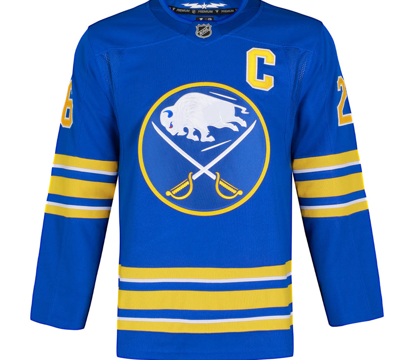 Sam Reinhart a signé le maillot des Sabres de Buffalo