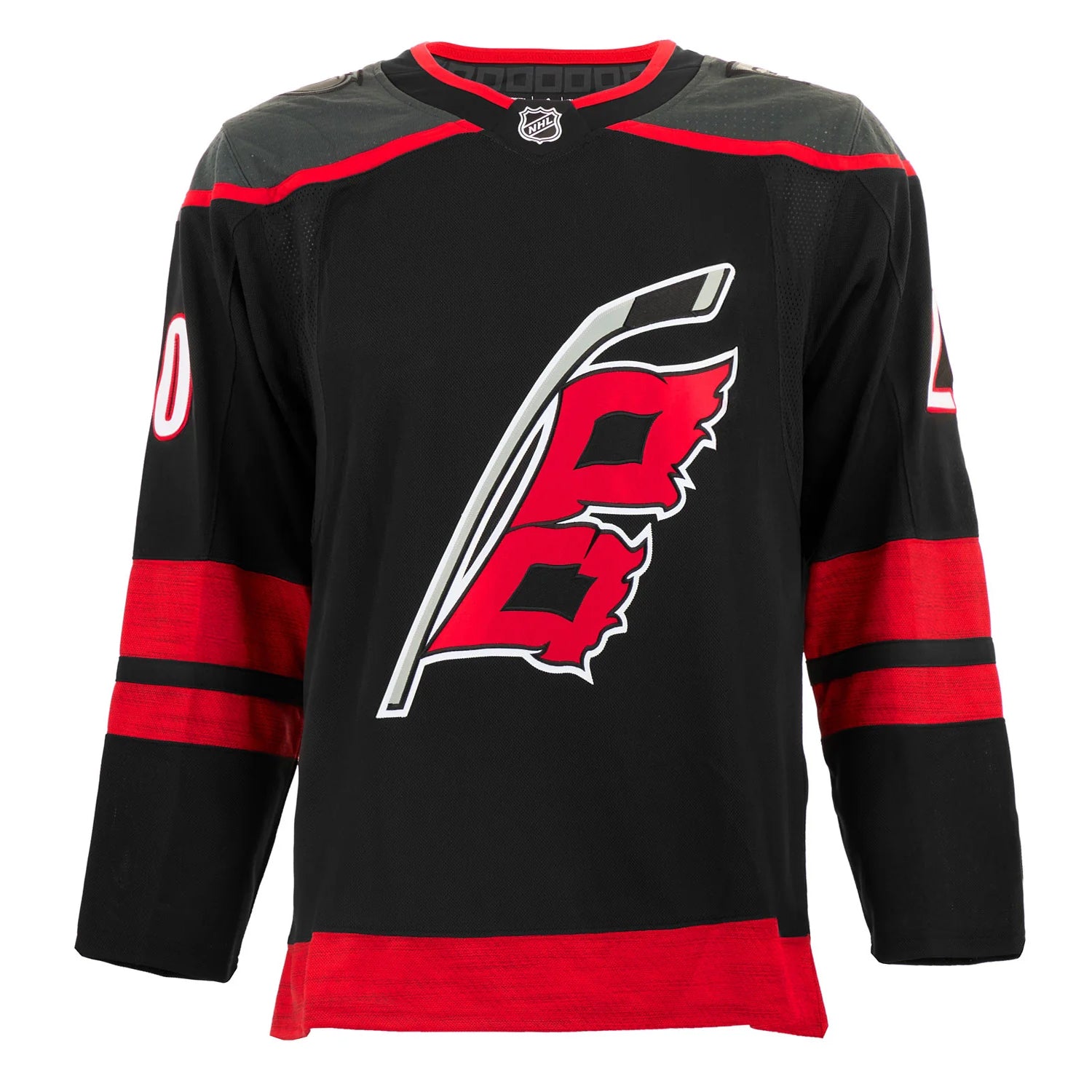 Sebastian Aho firmó la camiseta Adidas Pro de los Carolina Hurricanes