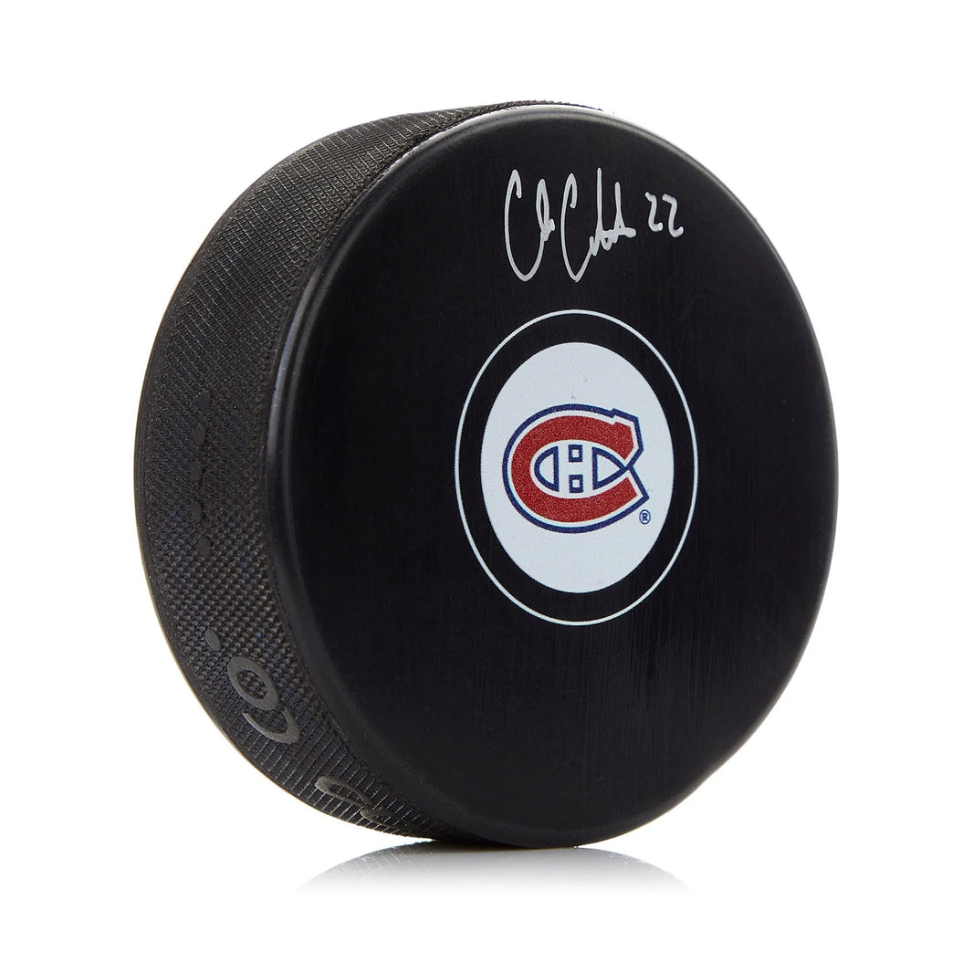 Cole Caufield firmó el disco de los Montreal Canadiens