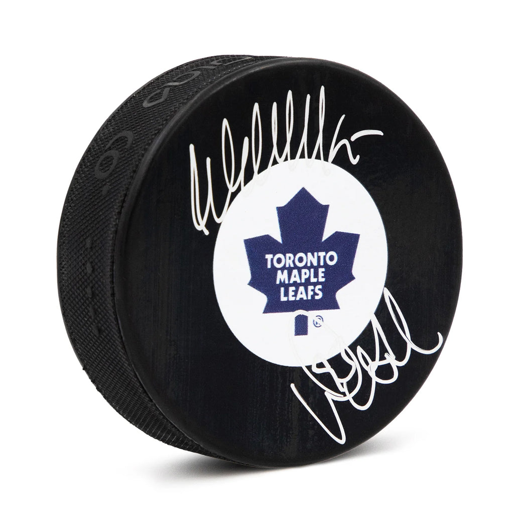 Disco de vinilo firmado por Doug Gilmour y Wendel Clark de los Toronto Maple Leafs