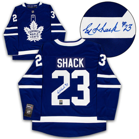 Johnny Bower a signé le maillot des Maple Leafs de Toronto