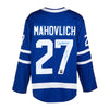 Johnny Bower a signé le maillot des Maple Leafs de Toronto