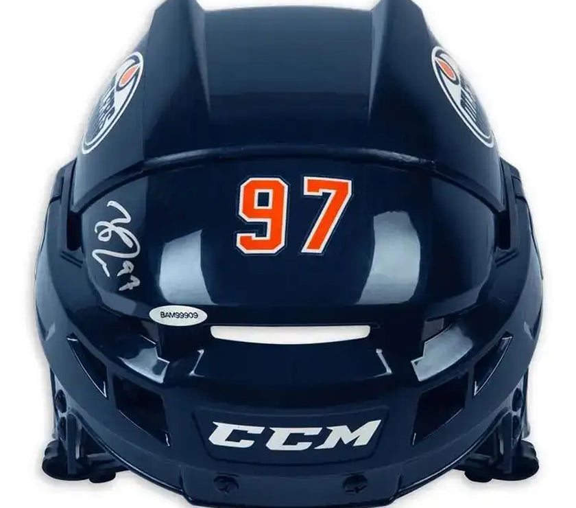 Connor McDavid a signé le maillot Pro Domicile Adidas des Oilers d'Edmonton