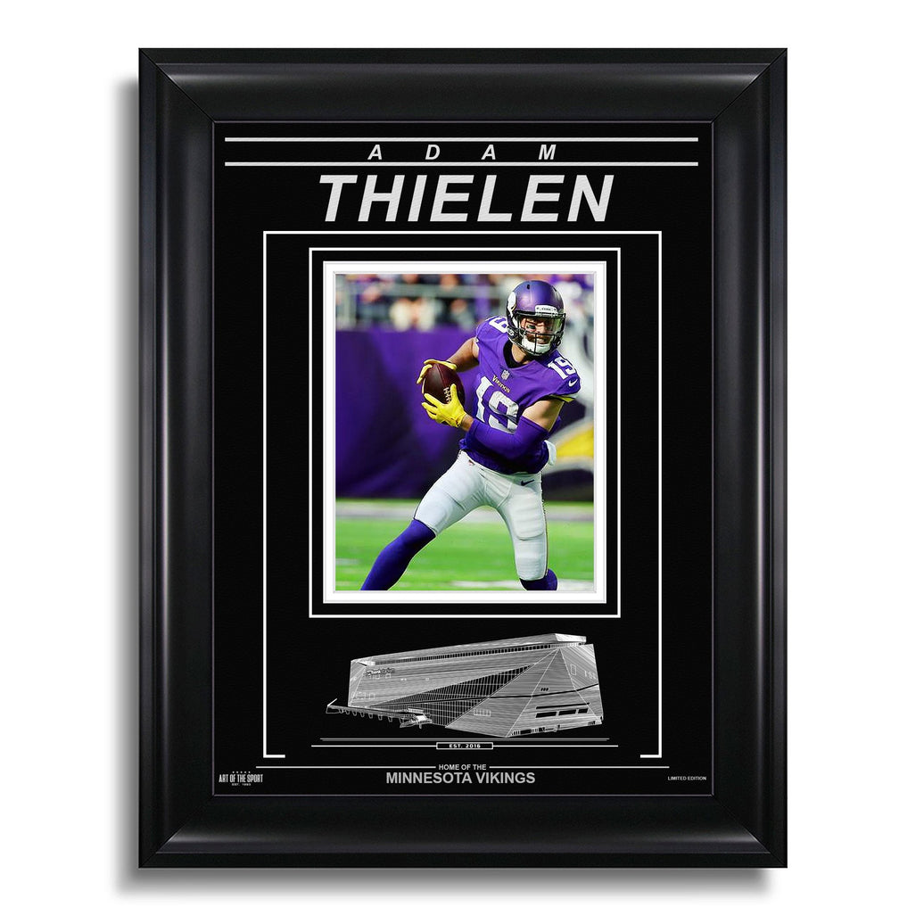 Fotografía enmarcada grabada de Adam Thielen, Minnesota Vikings - Acción