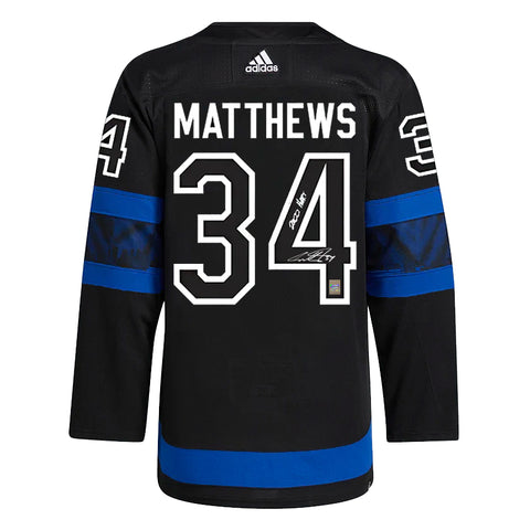 Auston Matthews a signé le maillot Adidas Pro Flipside des Maple Leafs de Toronto avec l'inscription « 2022 Hart »