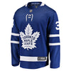 Auston Matthews a signé le maillot domicile des fanatiques des Maple Leafs de Toronto