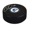 Nathan MacKinnon firmó el disco de Colorado Avalanche