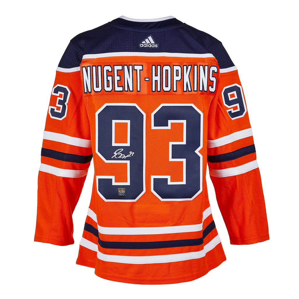 Ryan Nugent-Hopkins a signé le maillot Pro Domicile Adidas des Oilers d'Edmonton