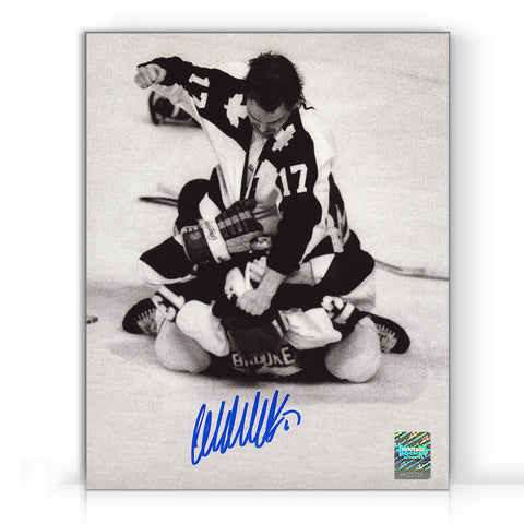 Wendel Clark Signed Toronto Maple Leafs Black & White Pounding 8X10 Photo