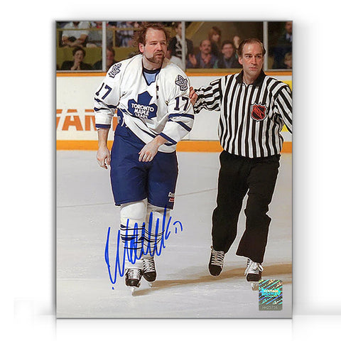 Wendel Clark a signé la photo du capitaine Crunch des Maple Leafs de Toronto 8 x 10