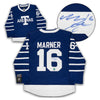 Mitch Marner a signé le maillot des arènes des Maple Leafs de Toronto